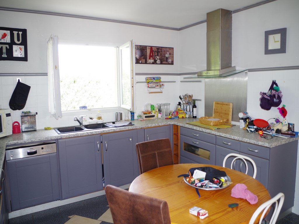 Maison récente, 137m², 3 chambres sur 1051m² avec piscine sur CESTAS